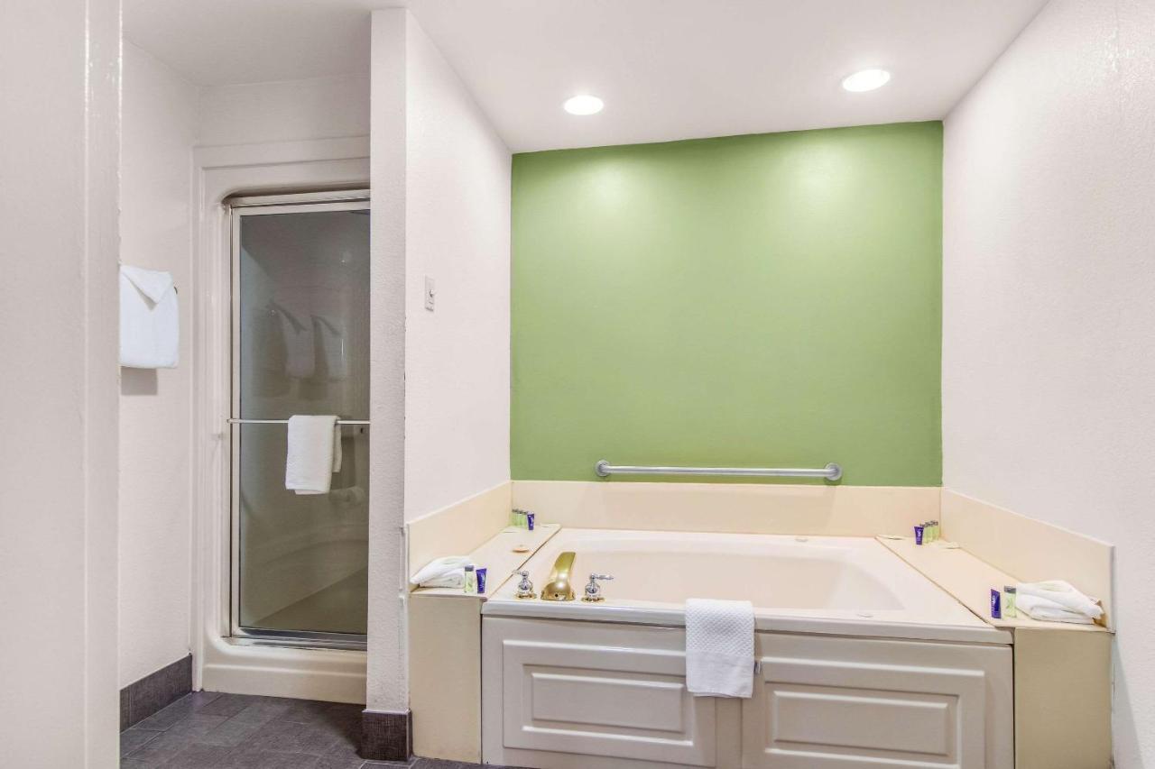 Sleep Inn Austintown - Youngstown, West Εξωτερικό φωτογραφία